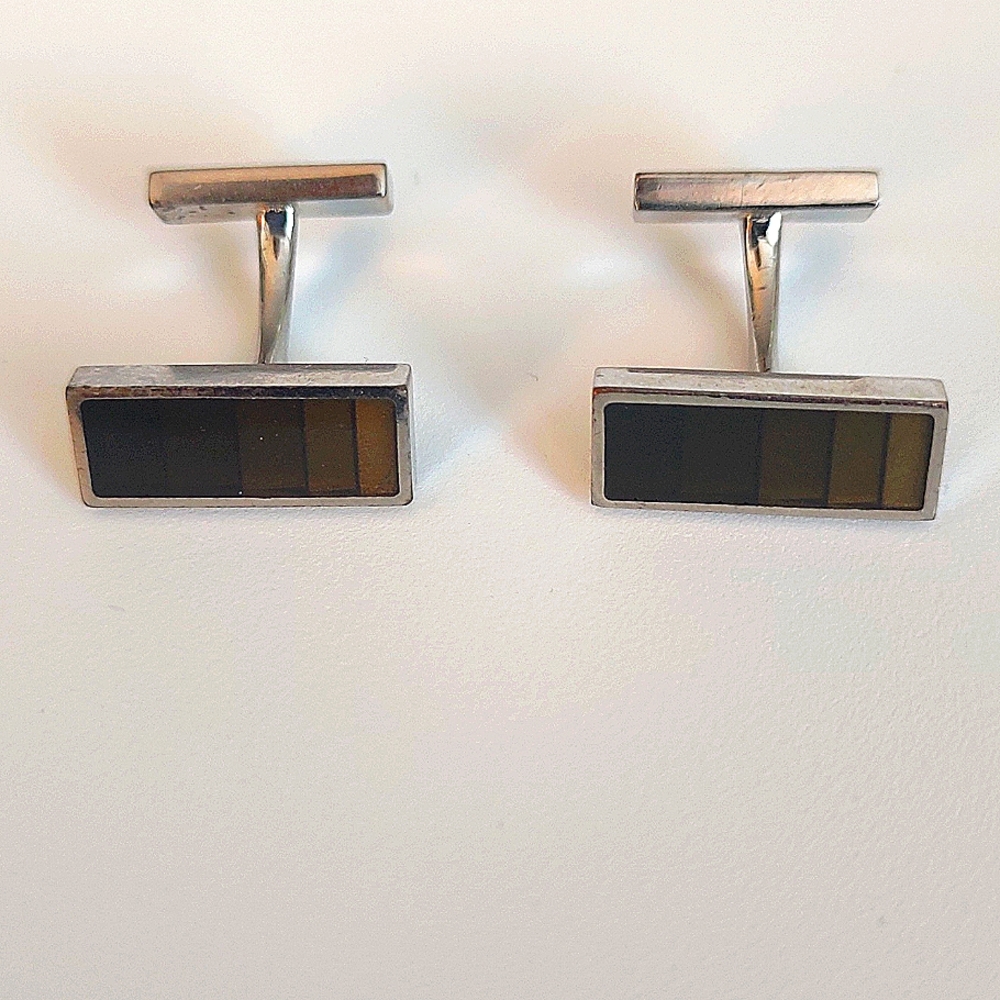 Hugo Boss Cuff Link set with Tux buttons